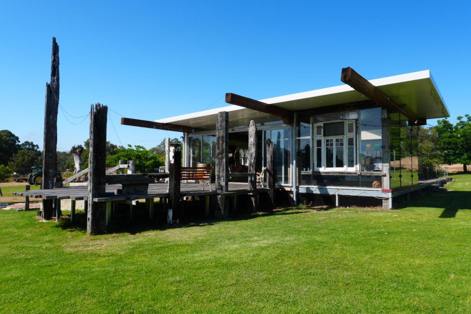 Silversprings Spa Retreat Pet Friendly Cottages And Glampings Metricup Exteriér fotografie