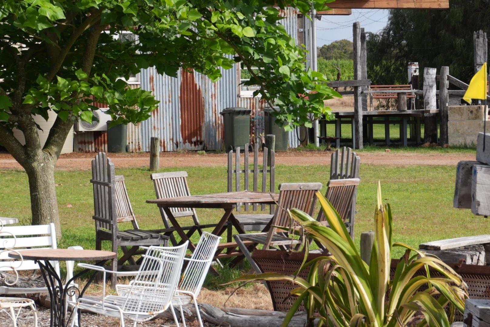 Silversprings Spa Retreat Pet Friendly Cottages And Glampings Metricup Exteriér fotografie