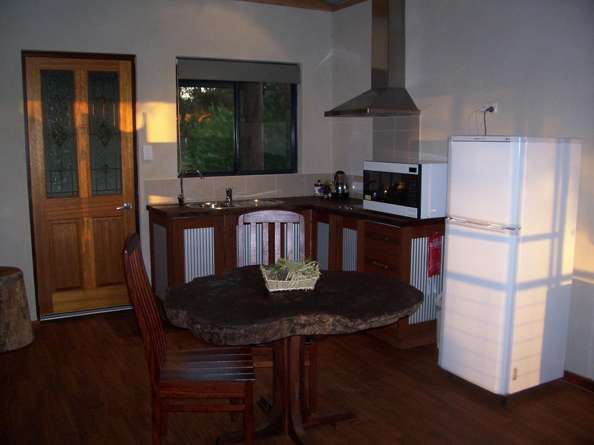 Silversprings Spa Retreat Pet Friendly Cottages And Glampings Metricup Exteriér fotografie