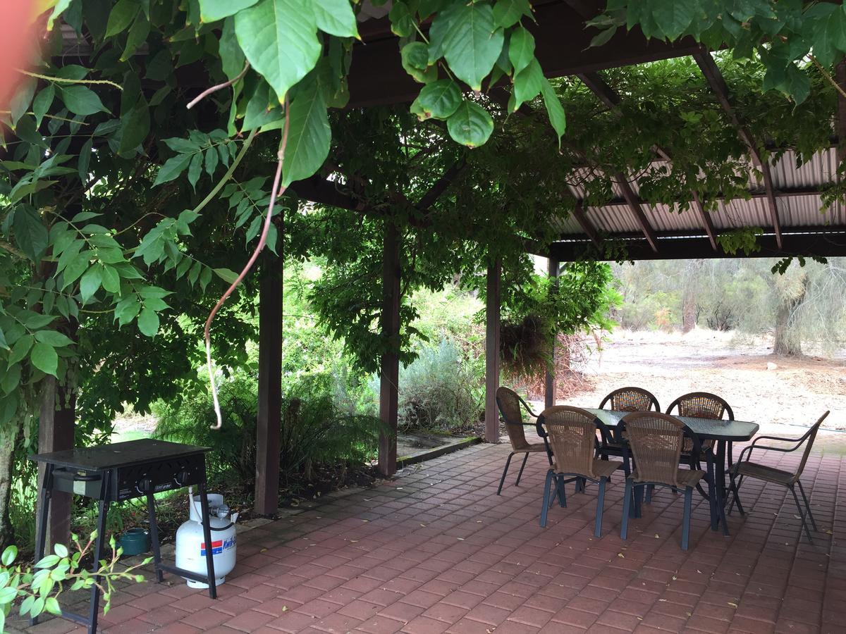 Silversprings Spa Retreat Pet Friendly Cottages And Glampings Metricup Exteriér fotografie